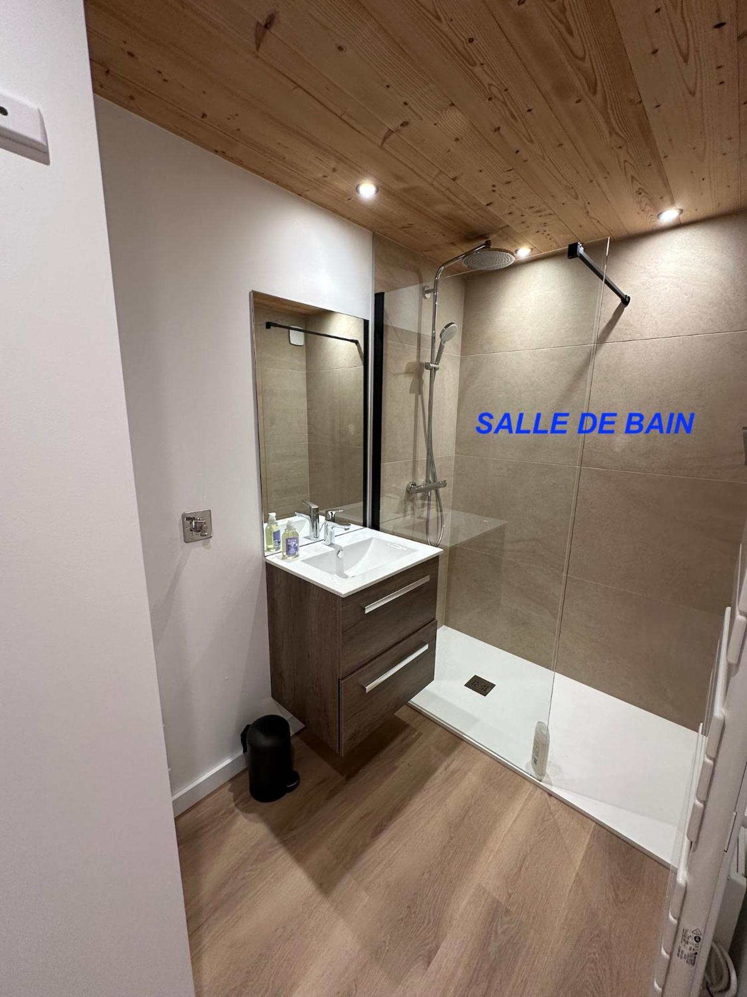 Les Loups Blancs Apartment Корчевел Екстериор снимка
